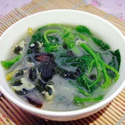 皮蛋苋菜汤