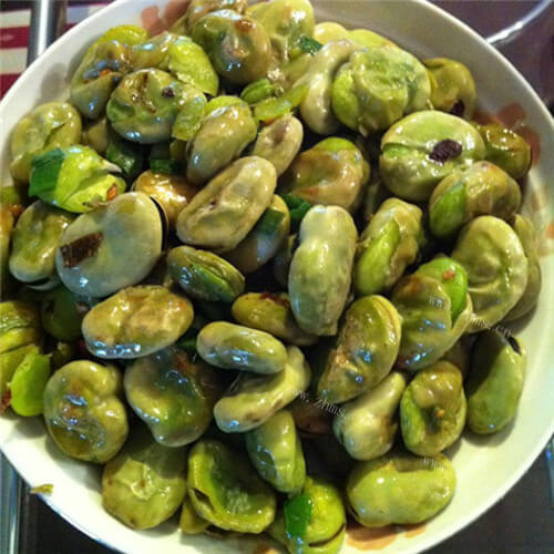 葱爆蚕豆