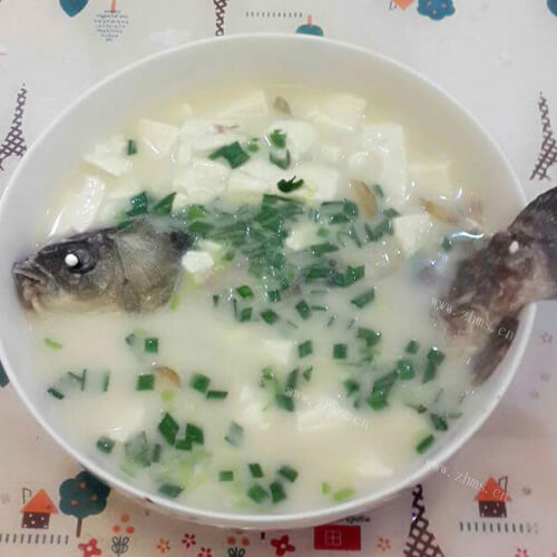 奶白鲫鱼汤