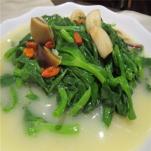 皮蛋青菜汤