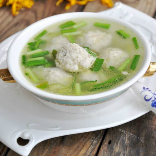 氽鲅鱼丸子