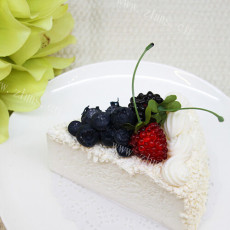 花朵桑葚蛋糕