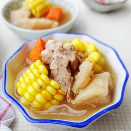 胡萝卜玉米粉葛汤