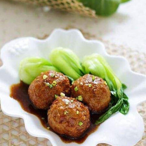 红烧狮子头