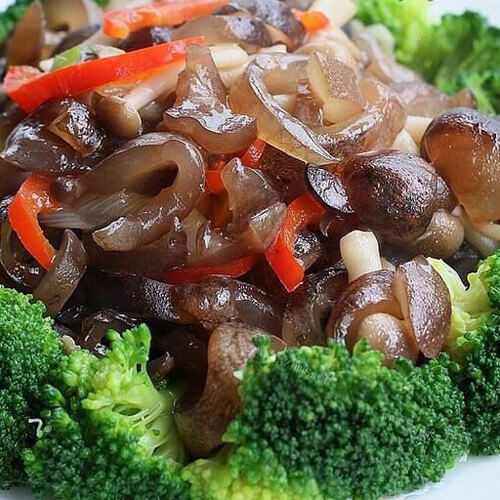 菌菇烩海参
