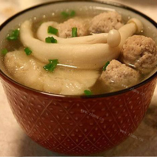 菌菇丸子小火锅