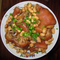 蚝豉发菜冬菇炆猪手