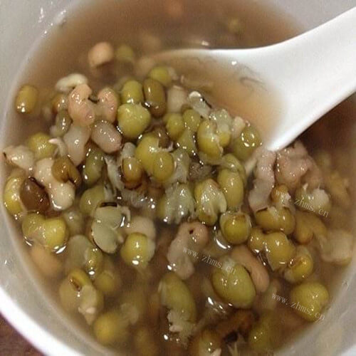 绿豆薏仁汤