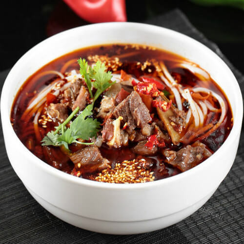 宽汤牛肉米线