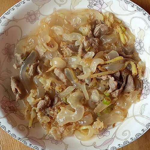 羊肉炒海蜇头