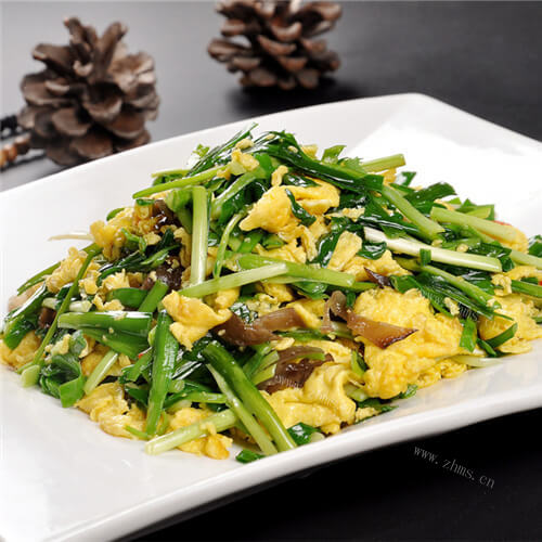 油麦菜炒鸡蛋