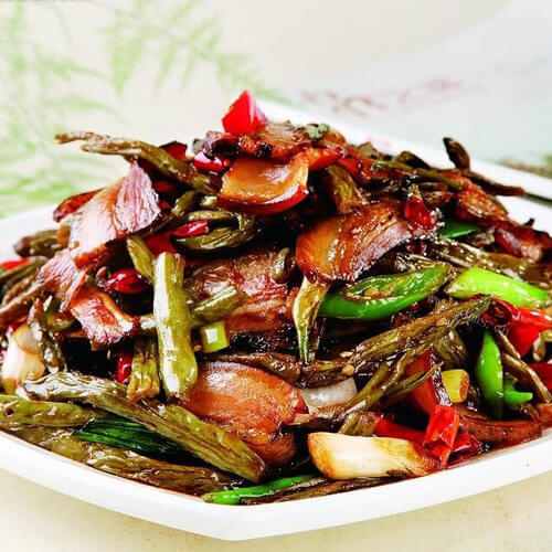 腊肉炒豆角
