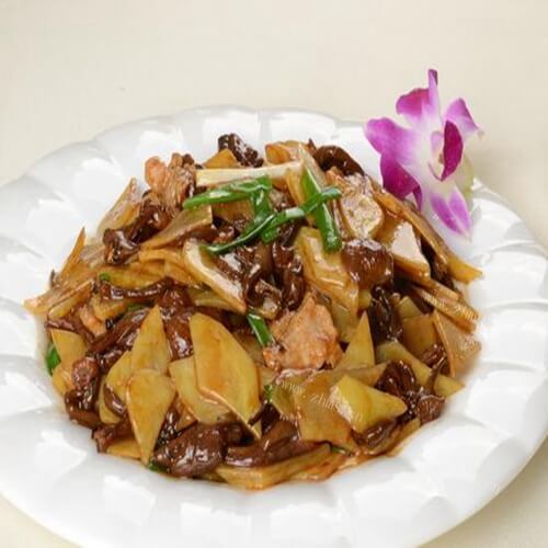 土豆片炒榛蘑