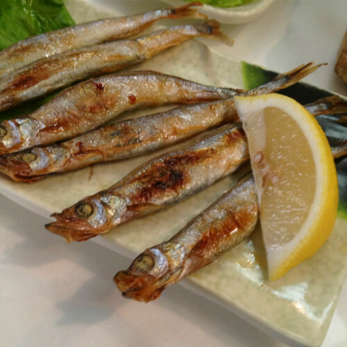 酥炸多春鱼
