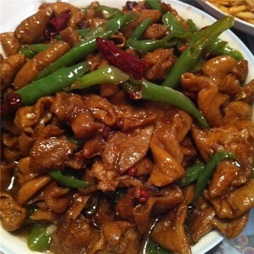 青椒溜肥肠