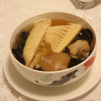 菌菇竹笋梅条肉汤