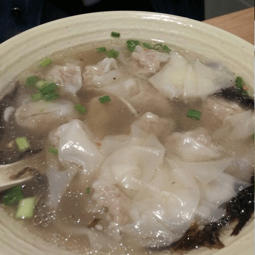 荠菜香菇肉馄饨