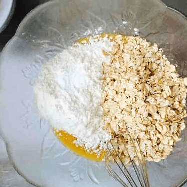 红糖燕麦黑芝麻饼干 做法图解3)