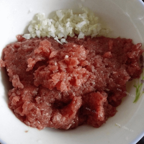 牛肉小馄饨做法图解2)