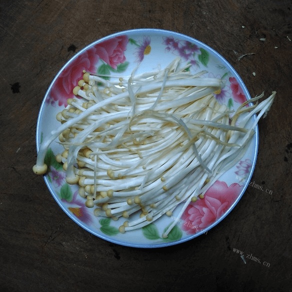 金针菇炒肉丝 做法图解1)