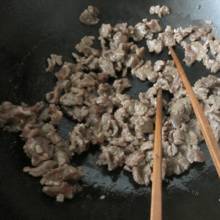 牛肉薄底披萨做法图解4)