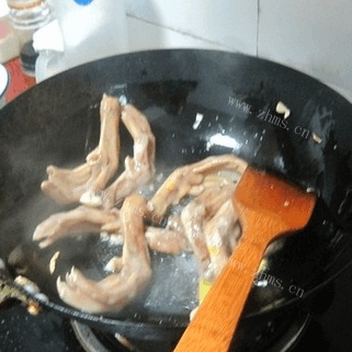 酱焖鸭头鸭掌做法图解3)