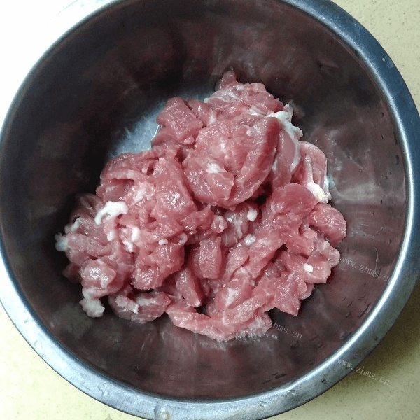 金针菇炒肉丝 做法图解2)
