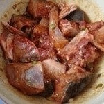 啫啫砂锅鱼头煲做法图解3)