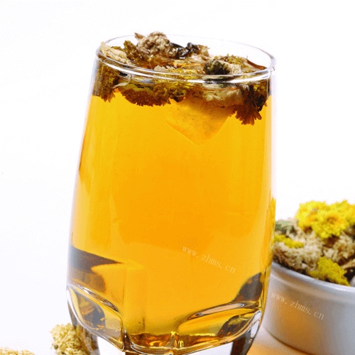 甘甜补水菊花茶