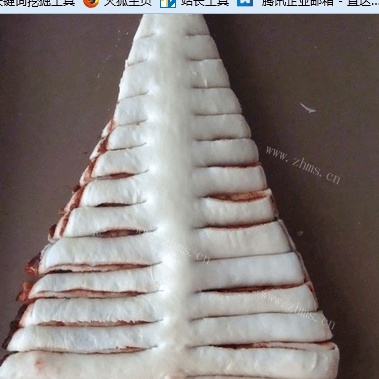 圣诞树千层豆沙面包做法图解2)