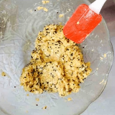 红糖燕麦黑芝麻饼干 做法图解4)
