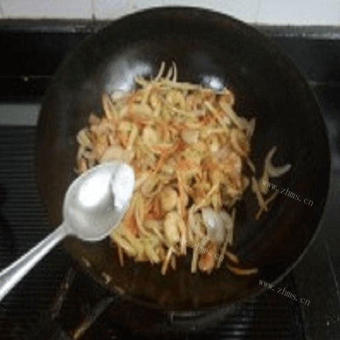 美味的三丝炒白虾做法图解2)