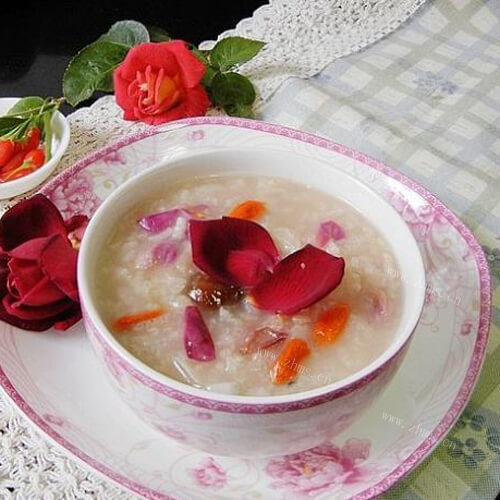 玫瑰花桂圆粥