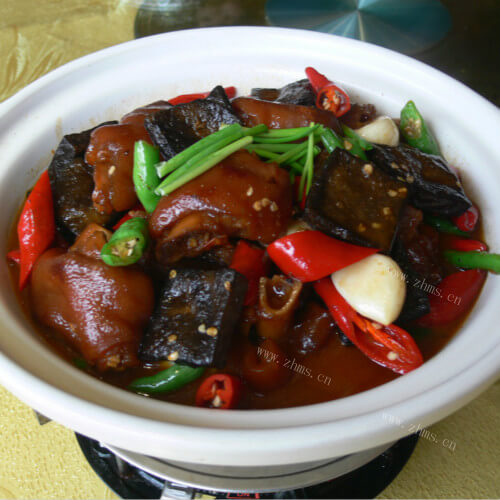 炖臭豆腐