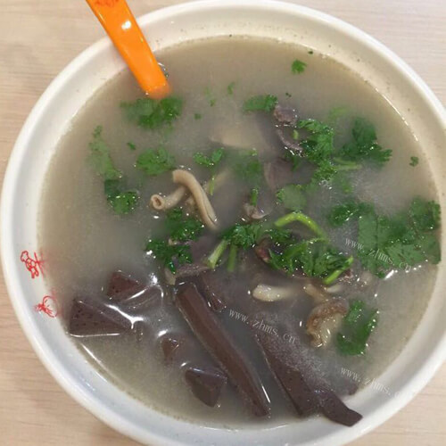 南京鸭血粉丝汤