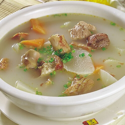豆腐萝卜大骨汤