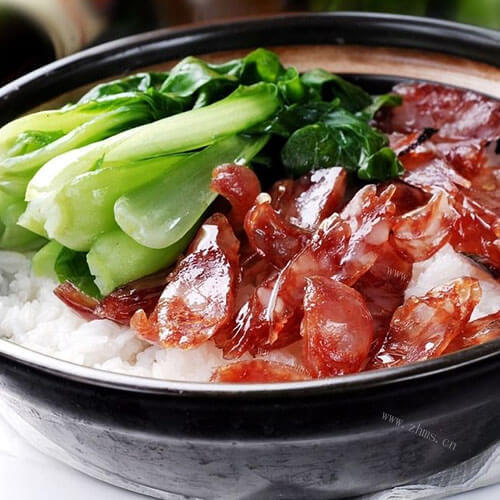 香肠煲饭