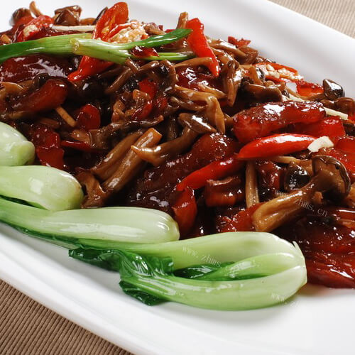 蟹味菇炒牛肉