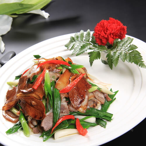 蒜苗炒猪头肉