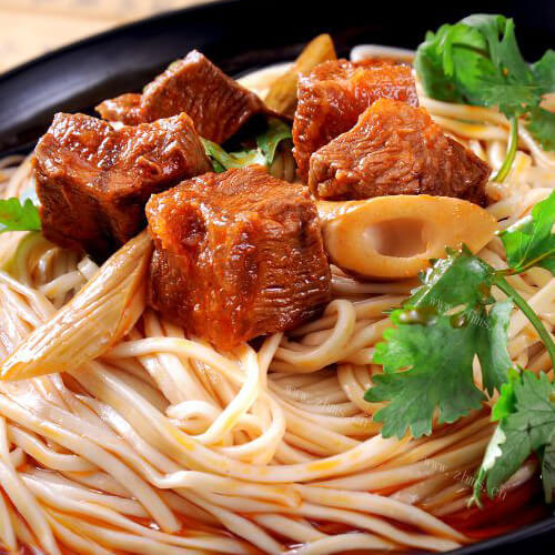 胡萝卜炖牛腱子肉