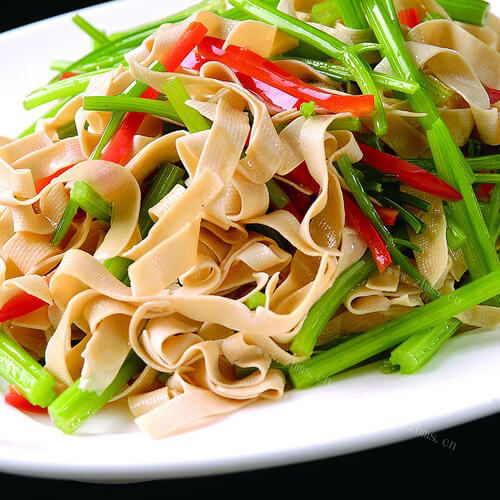 芹菜千张肉丝