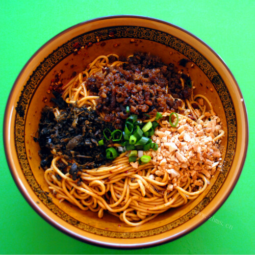 喷香燃面