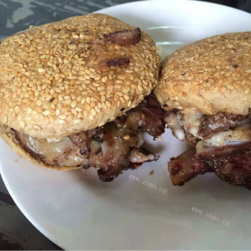 香酥烧饼夹独门酱牛肉