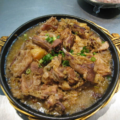 大骨头烩酸菜