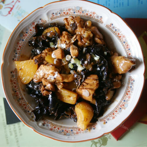 香菇木耳鸡腿