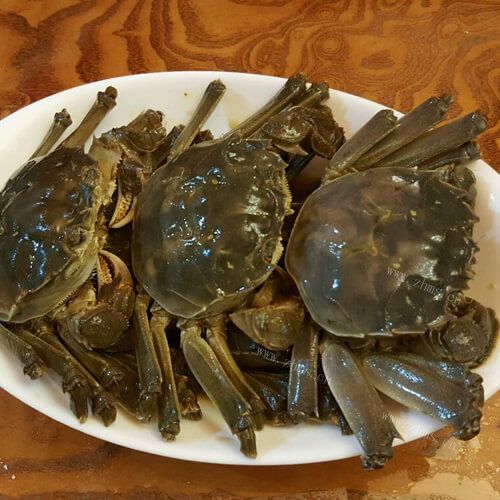 腌河蟹