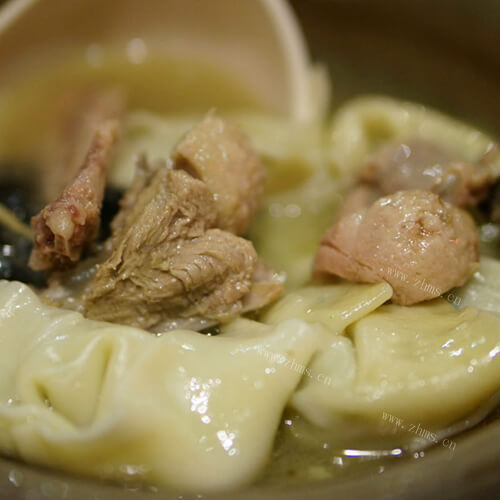 鸭汤馄饨煲