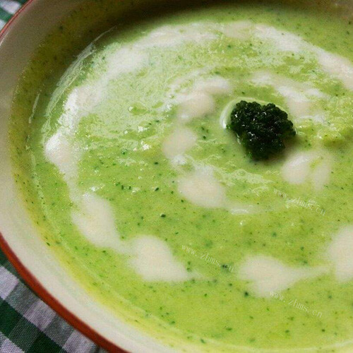 西兰花洋菇奶油浓汤