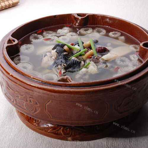 竹荪乌鸡汤