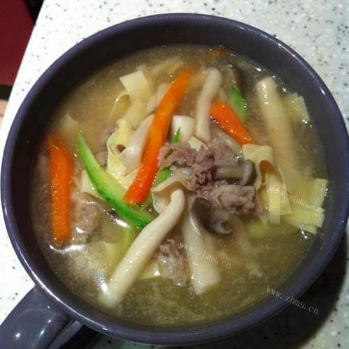 蘑菇鹌鹑汤